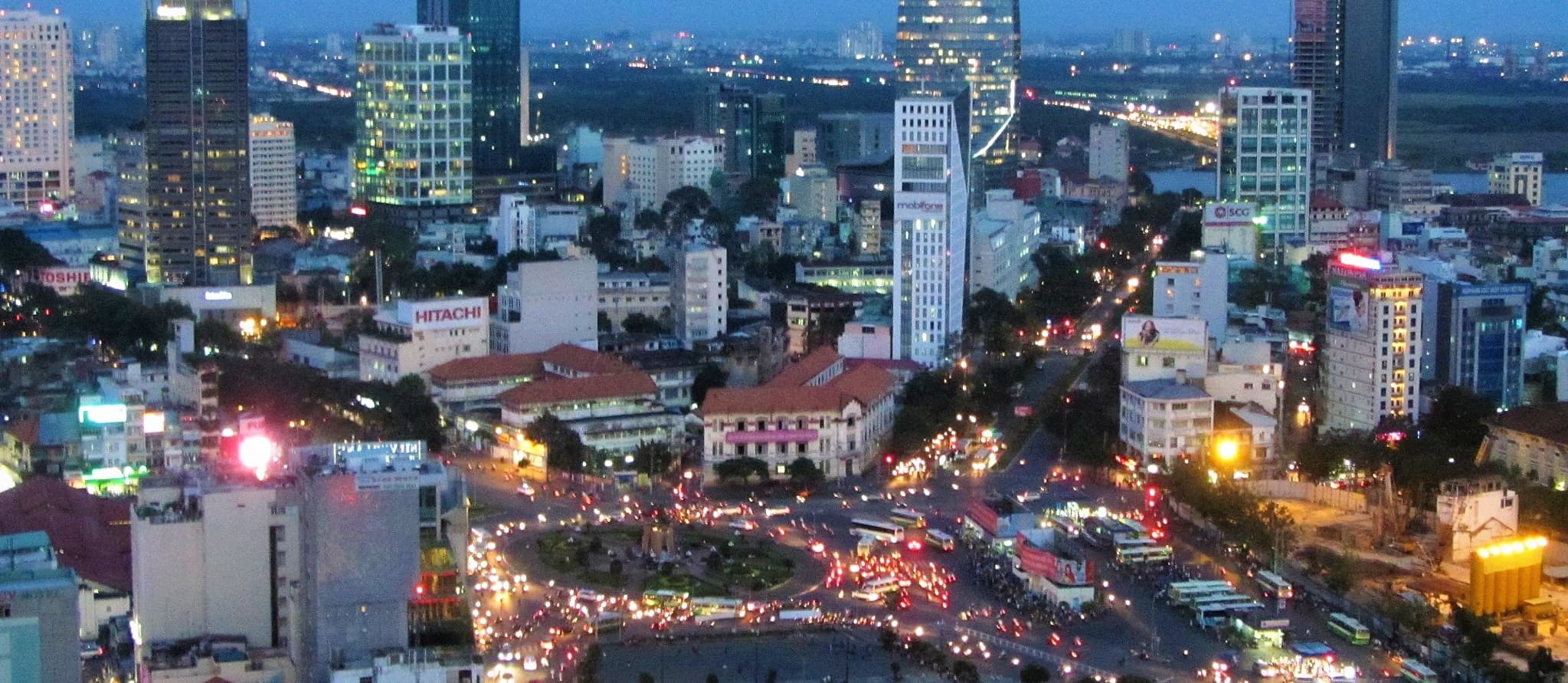 Best times of day to ride in/out of Saigon & Hanoi by motorbike, Vietnam