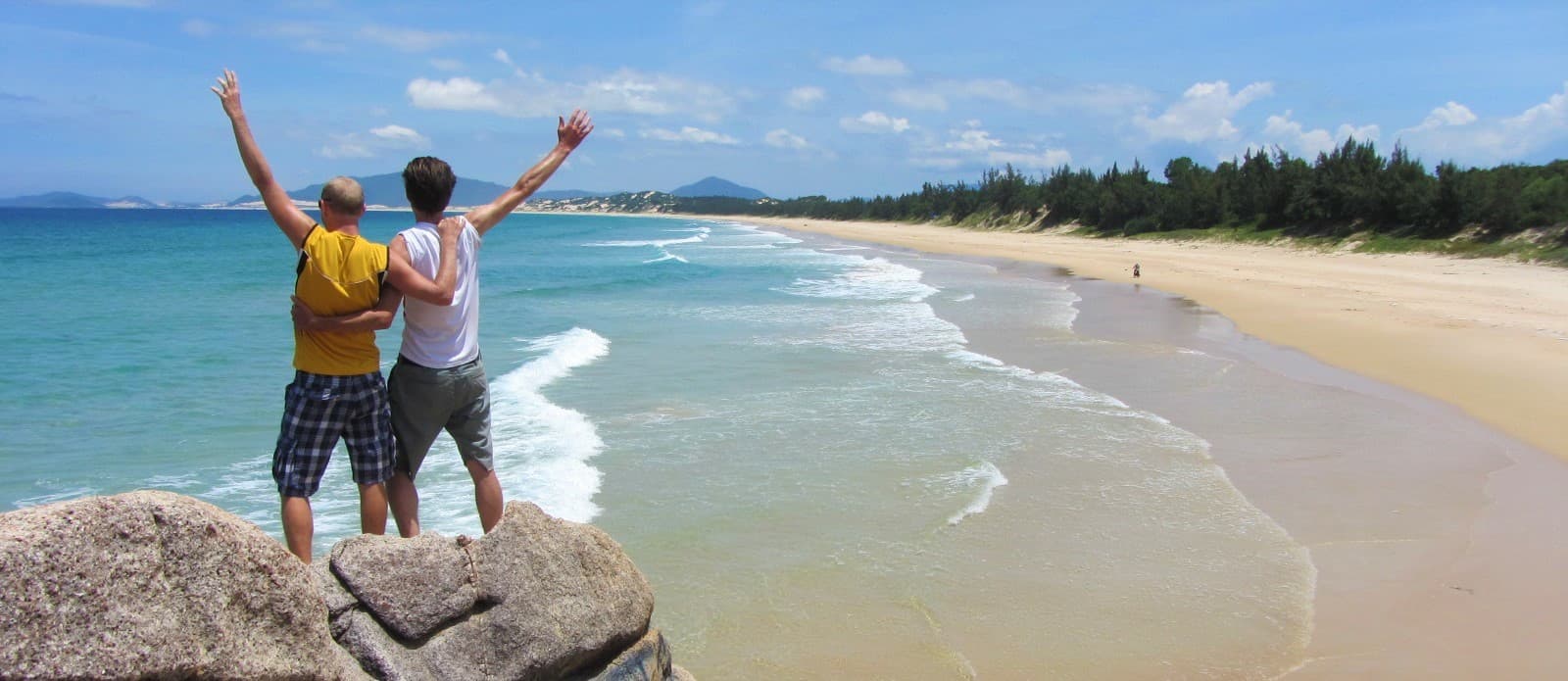 Hòn Gốm Sandbar, Travel Guide, Vietnam