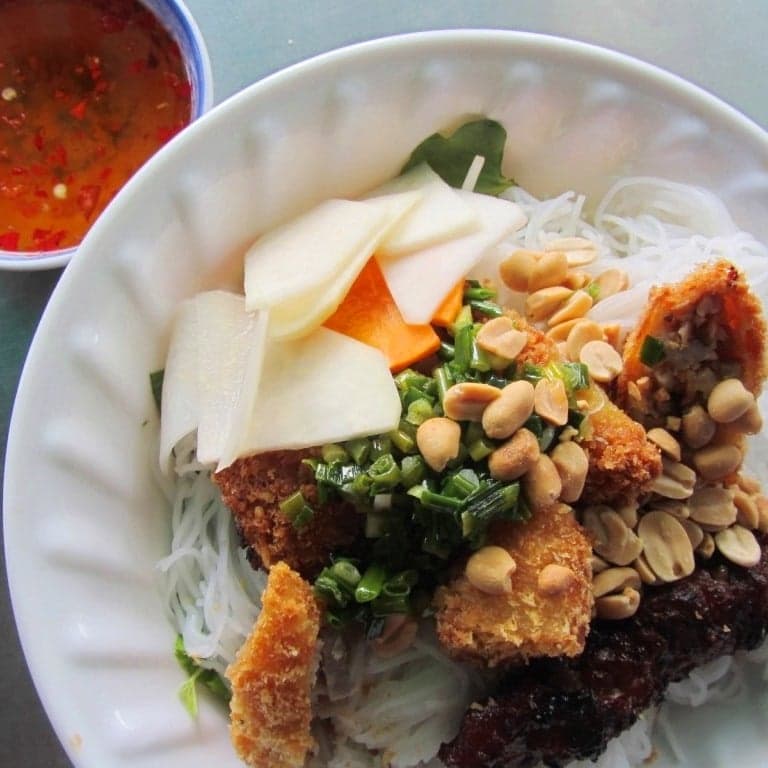 Bún thịt nướng: an elegant classic